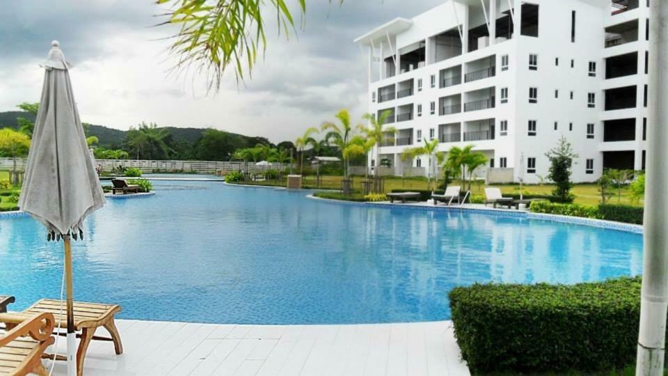 Ferienwohnung The Pride Paradise Hua Hin Exterior foto